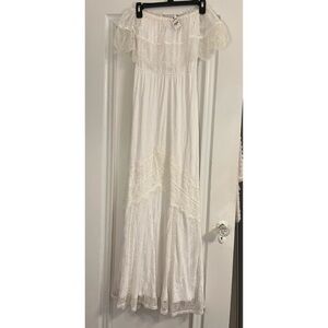🔸 Express White Lace Maxi Dress